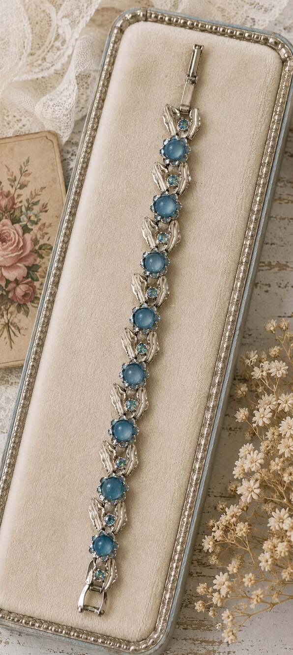 Vintage Judy Lee Blue Moon Glow Thermoset Flowers Leaf Link Bracelet